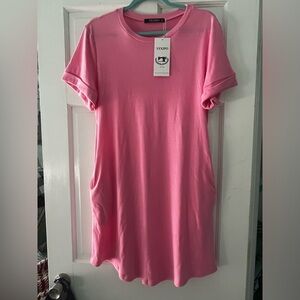 Short sleeve dress w/ side pockets